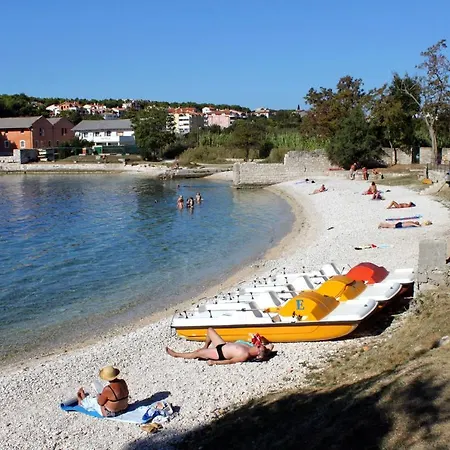 7647a * Pula