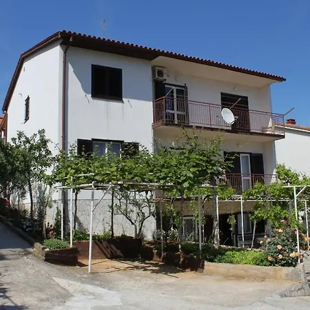 7647a Apartament Pula