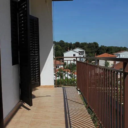 7647a Póla